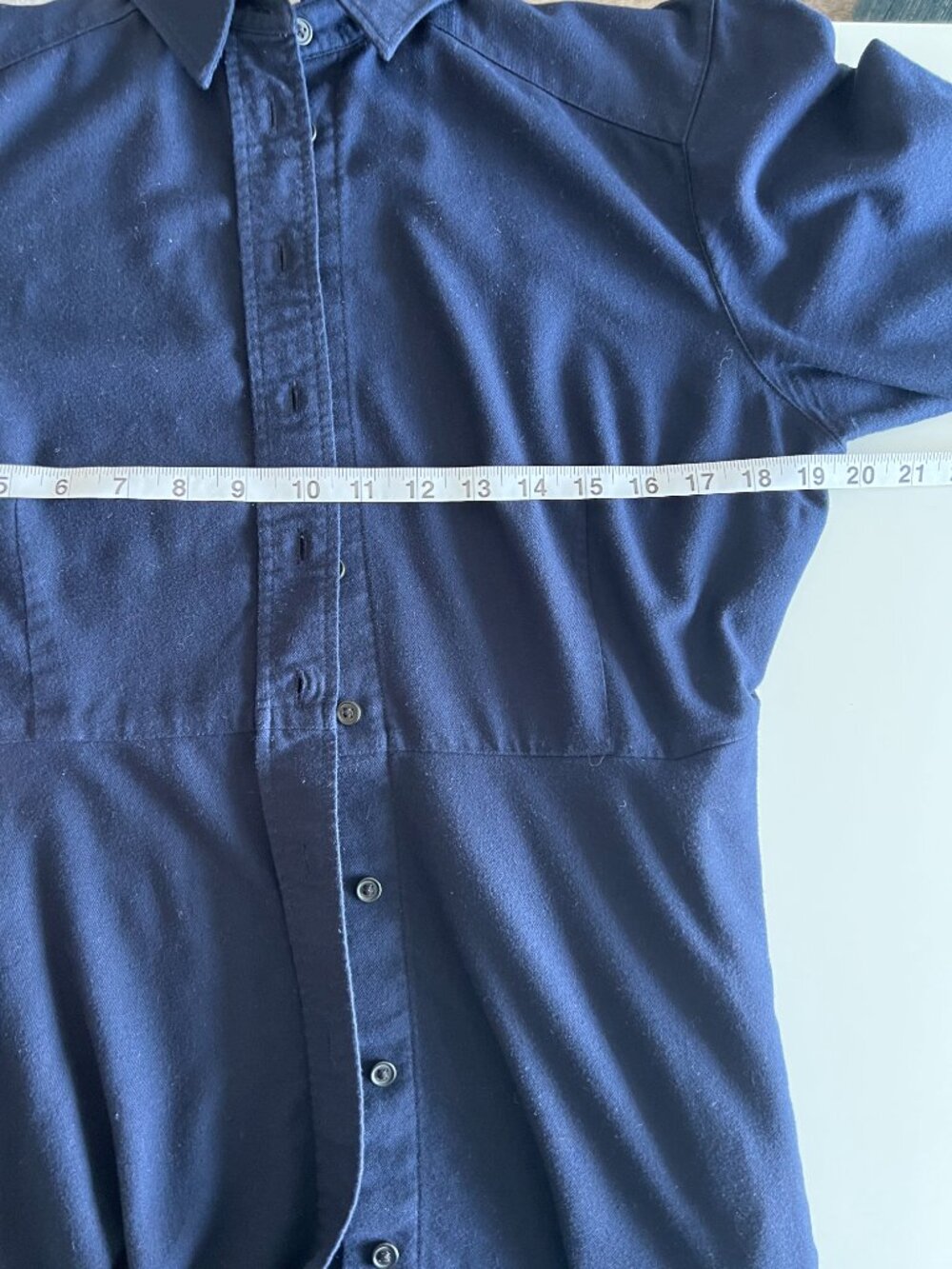 Uniqlo long-sleeve A-line shirt dress in navy - Picture 13 of 14